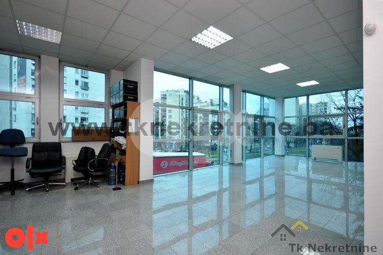Vrhunska poslovna zgrada sa Penthouse apartmanom 6