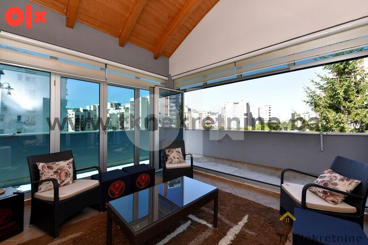 Vrhunska poslovna zgrada sa Penthouse apartmanom 16