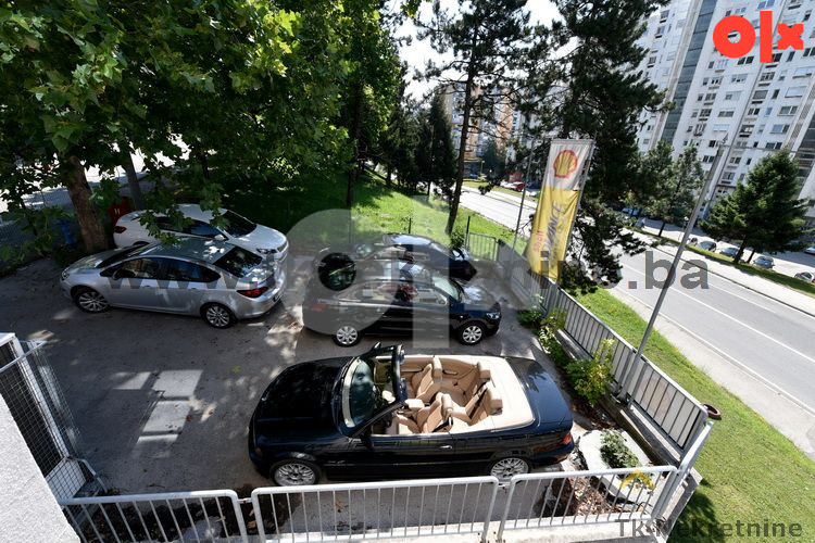 Vrhunska poslovna zgrada sa Penthouse apartmanom 17