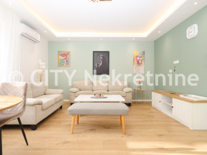 Trosoban stan - Centar - Koševsko brdo - 70 m2