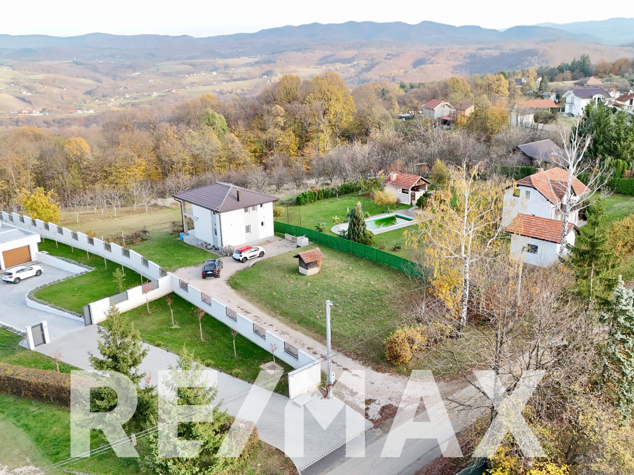 Kuća 142m2 u prirodi, plac 4052m2, Slatina