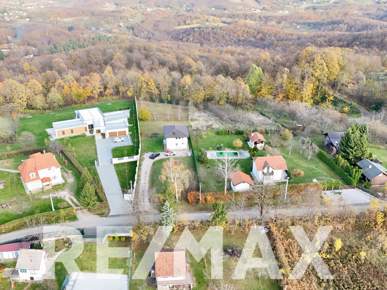Kuća 142m2 u prirodi, plac 4052m2, Slatina 3