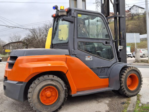 VILJUSKAR TOYOTA 8 t - TOP STANJE