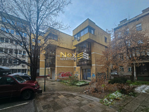 Četverosoban stan sa parkingom Mis Irbina/Centar 117m2 photo 2