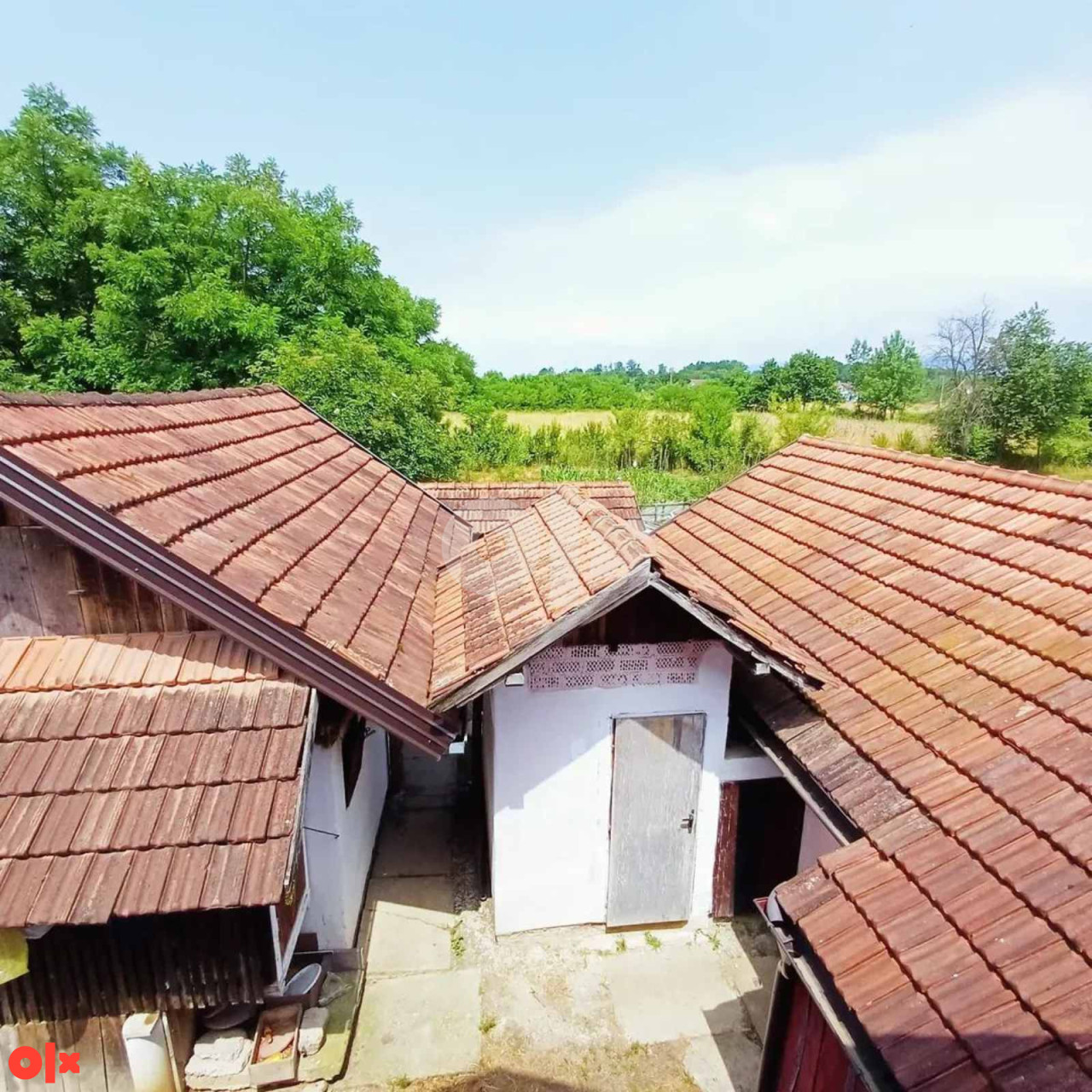Kuća i plac Prijedor 3500m2, Petrov Gaj 10