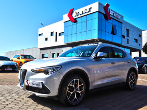 Alfa Romeo Stelvio 2.2 JTDM AWD Q4 Automatik Super Panorama