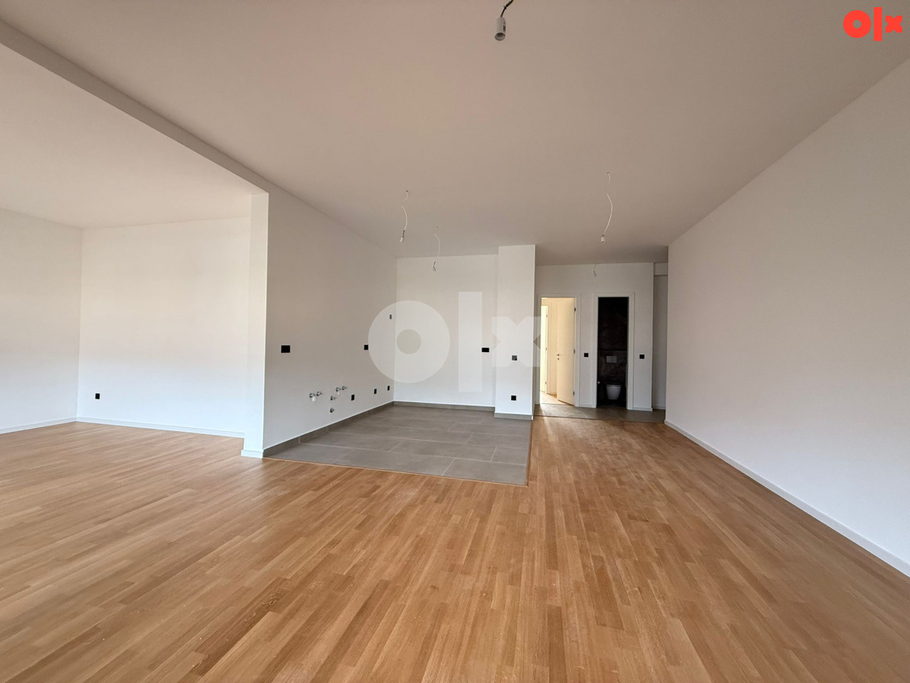 Ekskluzivan PENTHOUSE 141,56 m2 - Dva Garažna mjesta