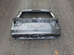 Ford kuga zadnja hauba/Gepek