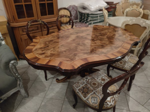 Stol i 4 stolice stilski namještaj