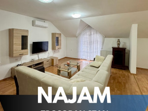 Iznajmljuje se namješten trosoban stan u naselju Centar