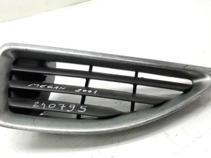 7700428963 RESETKA BRANIKA  Renault MEGANE 1999-2002