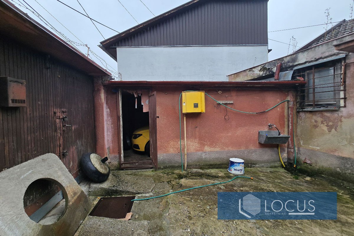 LOCUS: Dvije kuće na parceli 269m2, nas. Mejtaš, Centar 7