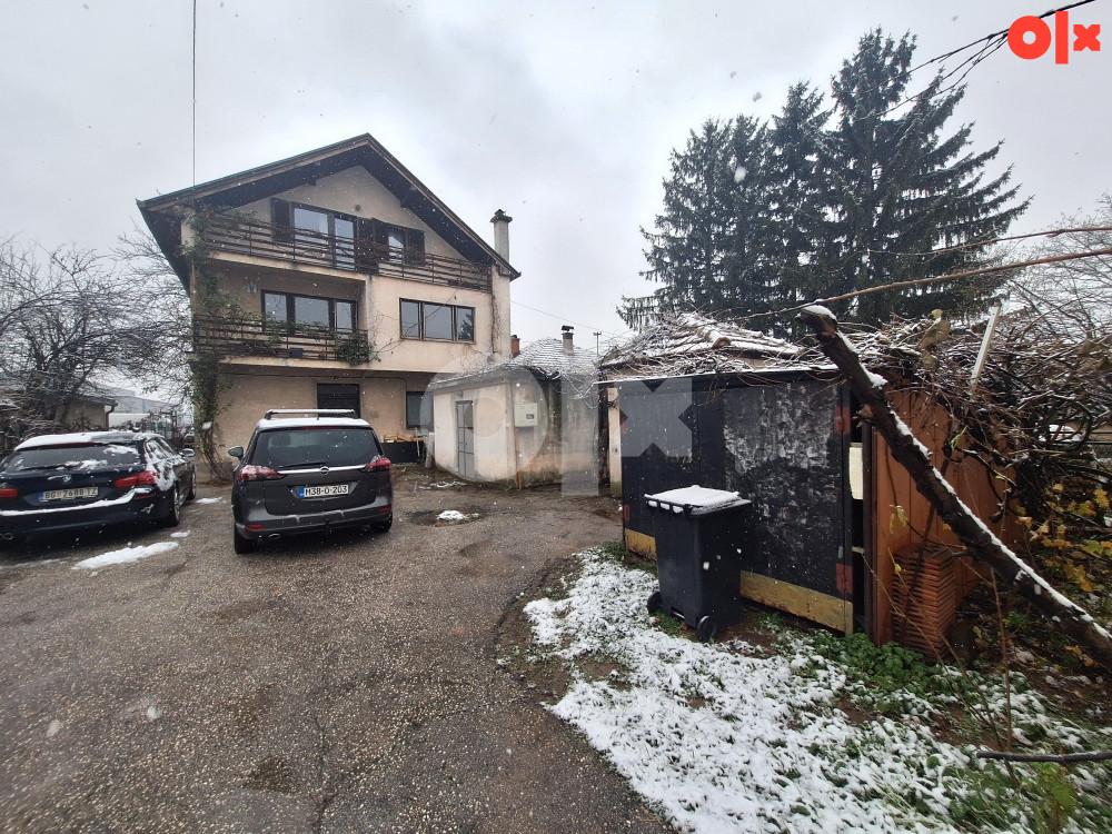 Odlicna parcela sa 2 kuce, Kasindolska ulica - Ilidza 3