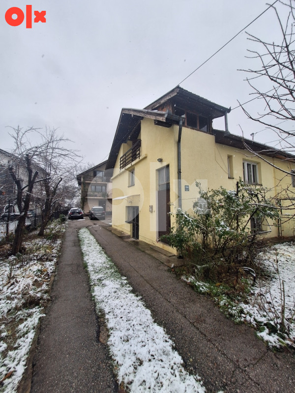 Odlicna parcela sa 2 kuce, Kasindolska ulica - Ilidza 4