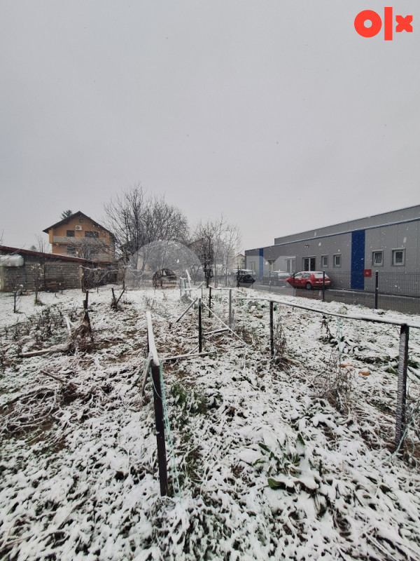 Odlicna parcela sa 2 kuce, Kasindolska ulica - Ilidza 11