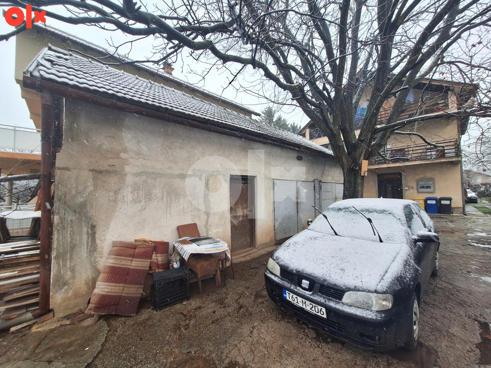 Odlicna parcela sa 2 kuce, Kasindolska ulica - Ilidza 8
