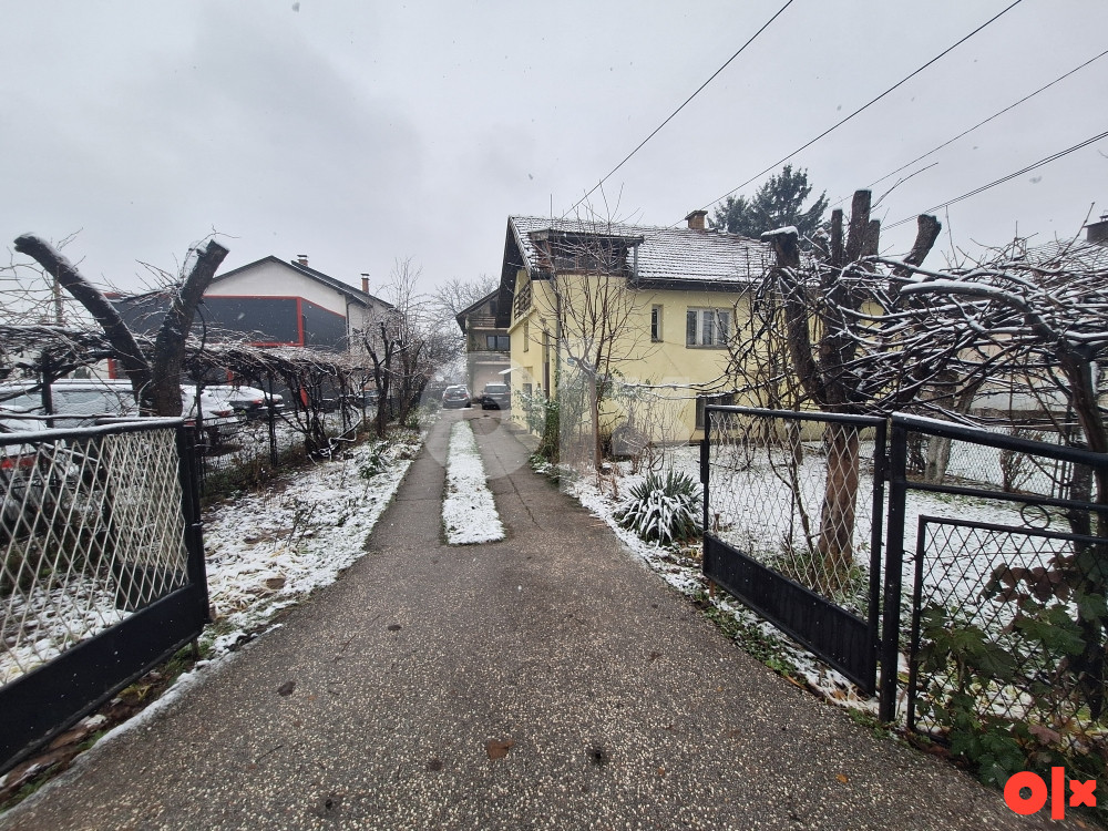 Odlicna parcela sa 2 kuce, Kasindolska ulica - Ilidza 5