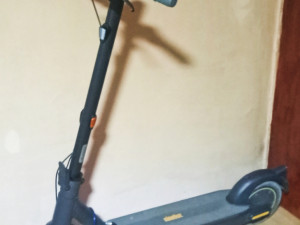 El. Skuter kickscooter MAX G30 E II romobil Ninebot