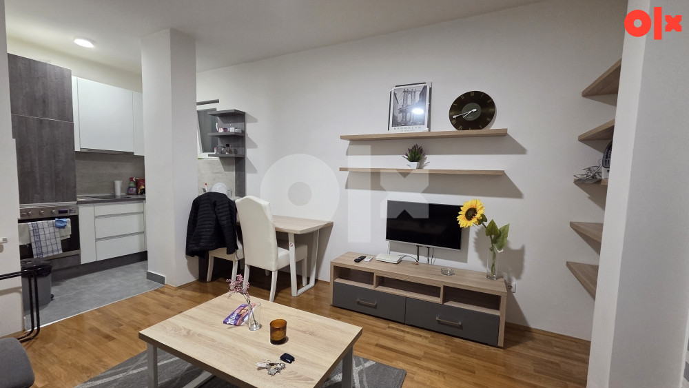 Stan Račanska 40m2, klima, namjesten, garaža, novo. 3