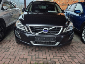 Volvo XC 60 2.4 d 2013 g..4x4 R desin.