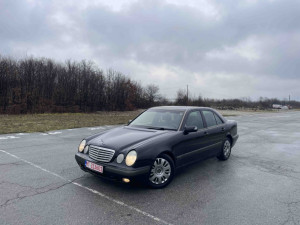 Mercedes-Benz E 220 cdi