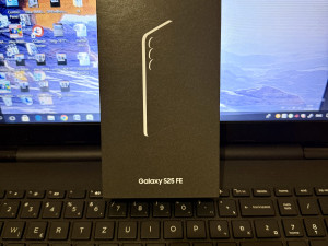 SAMSUNG S25 FE S25FE 128/8 NOVO VAKUM 2GOD GARANCIJA