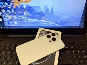 IPHONR 16 PRO 1TERABAJT WHITE ODLICAN 94% BAT KUTIJA