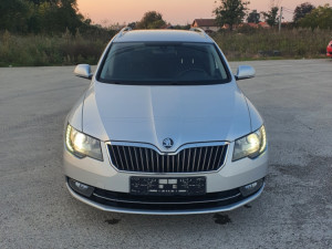 Škoda Superb 1.6 TDI / Xenon / Navigacija / 2013
