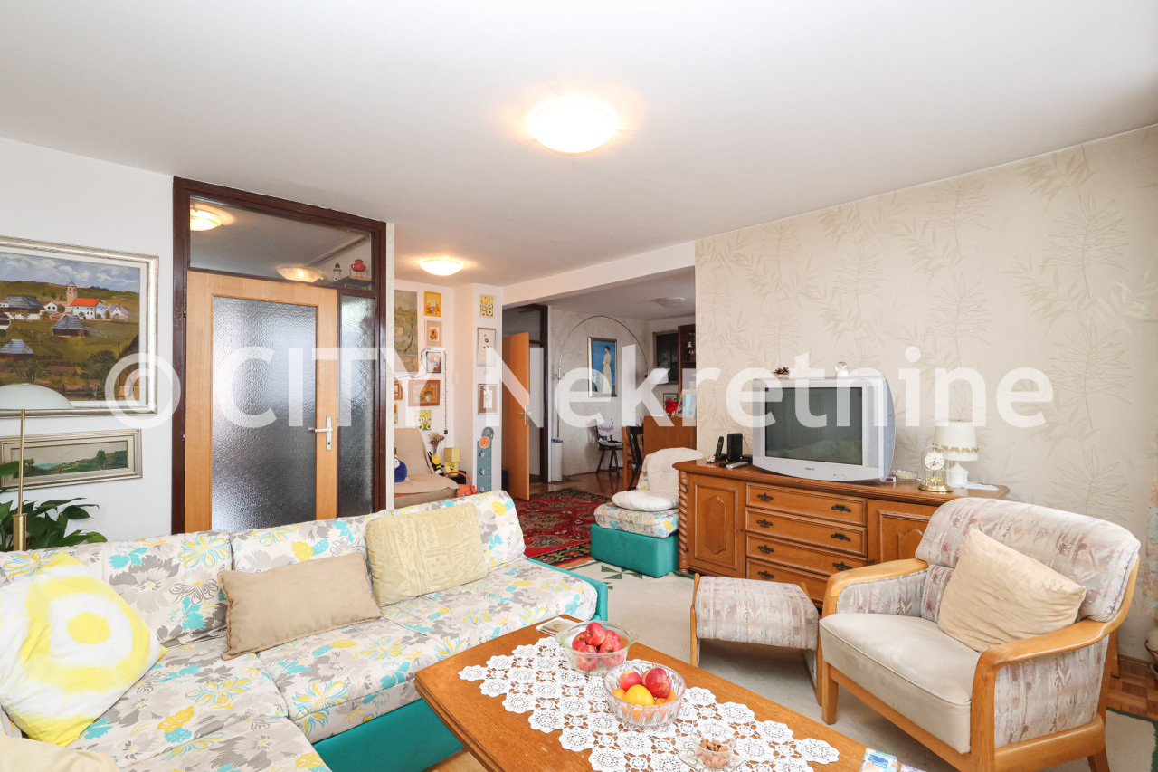 Petosoban dvoetažni stan - Centar - Breka - 116 m2 3