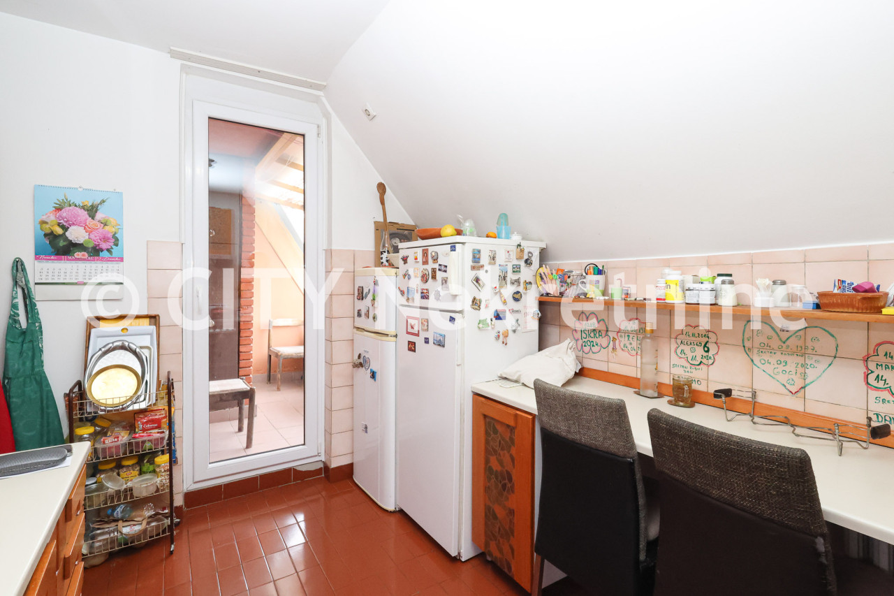 Petosoban dvoetažni stan - Centar - Breka - 116 m2 10