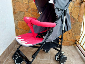 DJECIJA KOLICA Bebe  KISOBRAN  BELA BABY SHARK