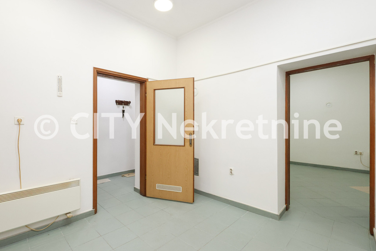 Poslovni prostor sa parkingom - Centar - Čobanija - 42 m2 6