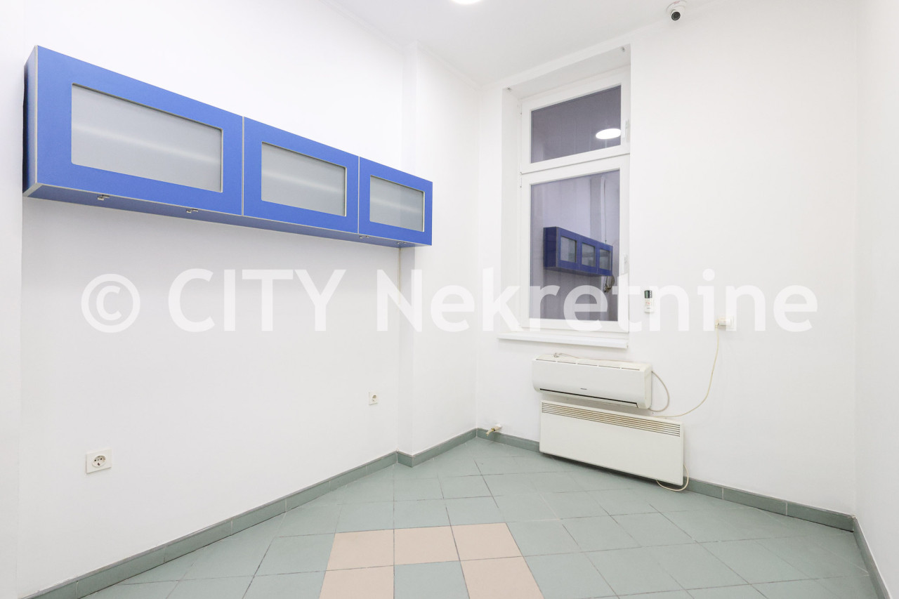 Poslovni prostor sa parkingom - Centar - Čobanija - 42 m2 11