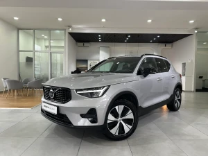 Volvo XC40 B3 (P) 163hp Plus Dark AT FWD DCT ID:41