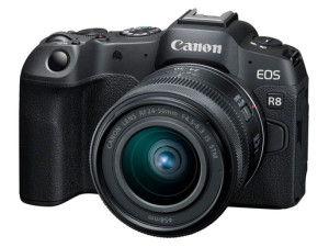 ..Canon EOS R8 + RF 4,5-6,3/24-50 mm IS STM