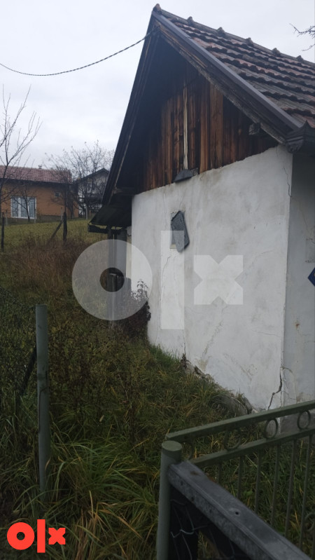 Zemljište i kuća sa svim priključcima Tuzla // Sepetari 4