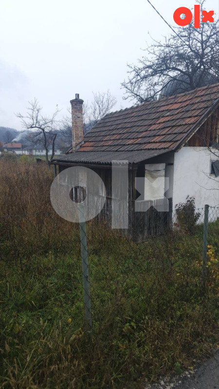 Zemljište i kuća sa svim priključcima Tuzla // Sepetari 3