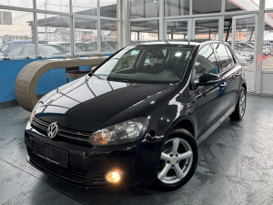 Volkswagen Golf 1.6 DSG 2011 Godina !