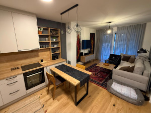 Apartman i parking mjesto / Bjelašnica / Safir