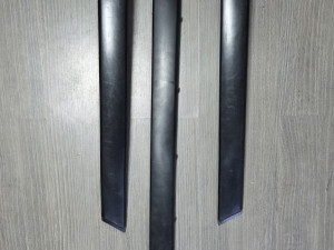 BMW e34 lajsne za zadnji branik karambolka ABS plastika GG