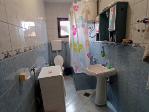 Dvije etaže sa tri funkcionalna stana u četverospratnoj kući photo 5