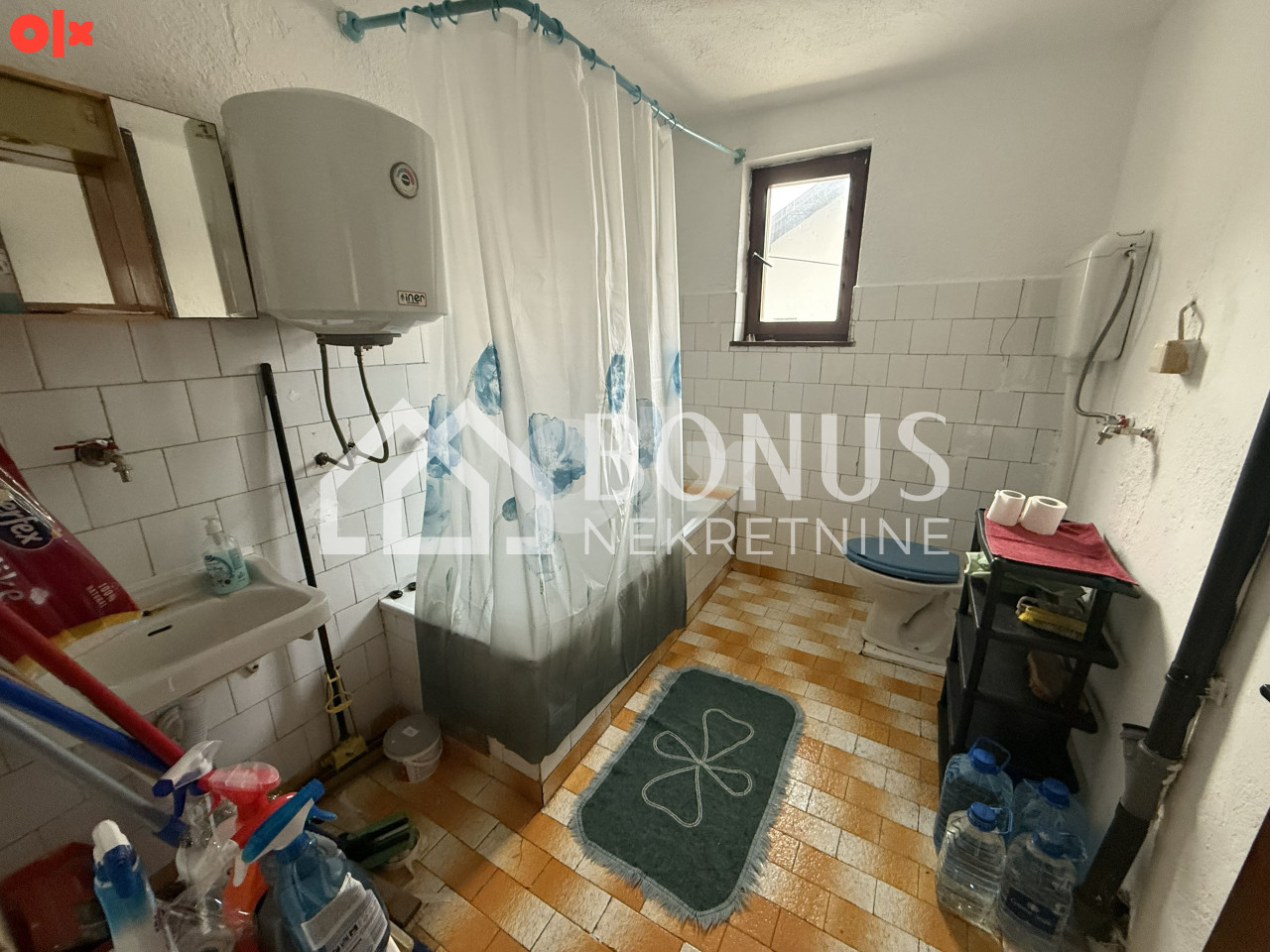 Kuća sa okućnicom u Vitezu 14