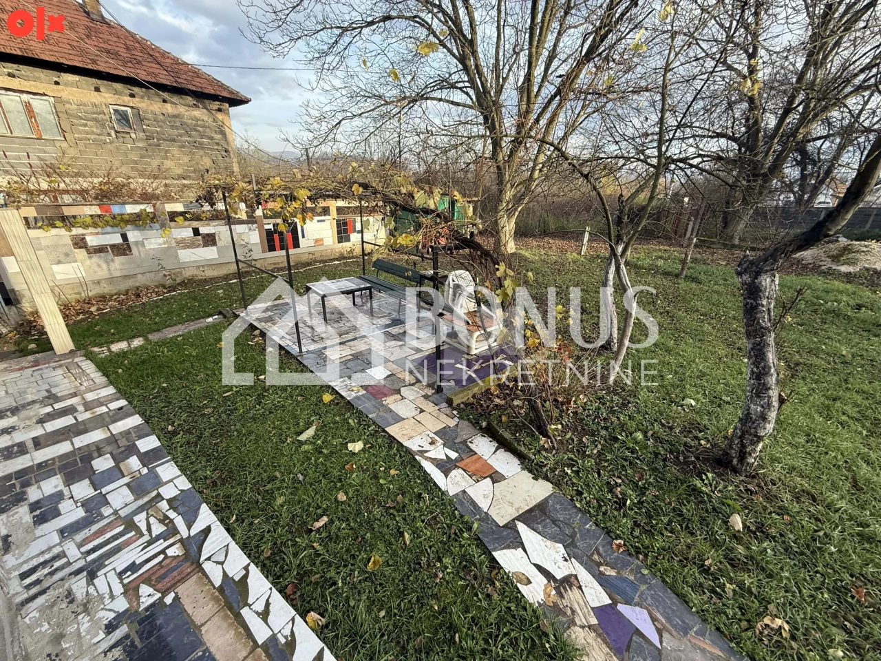 Kuća sa okućnicom u Vitezu 24