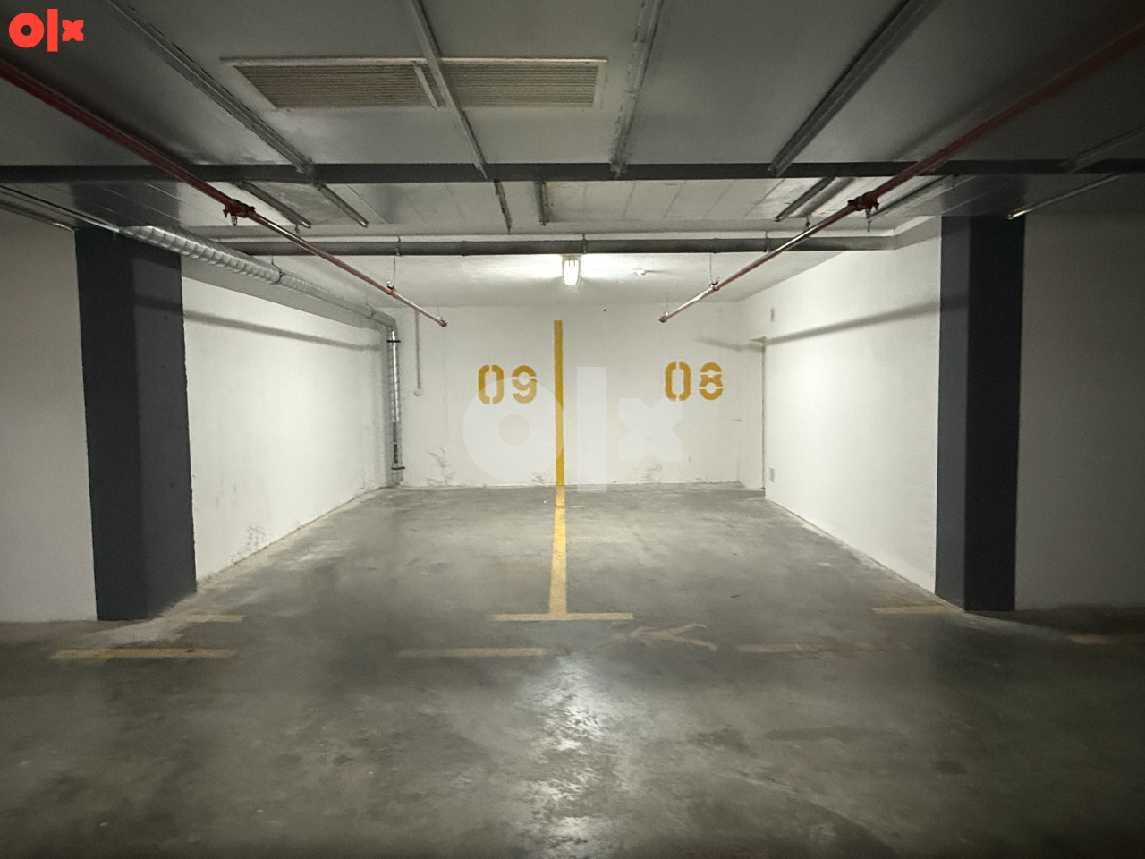 Izdajem dva parking mjesta i ostavu 2
