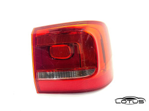 Desna štoplampa VW TOURAN 2010-2015