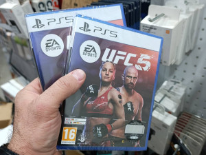 UFC 5 (PS5 - PlayStation 5)