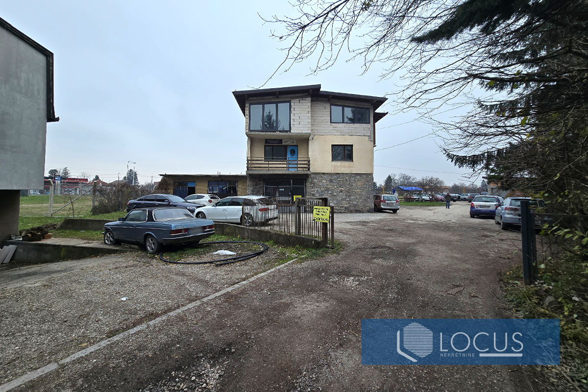 LOCUS prodaje: TOP LOKACIJA!!! Kuća u centru Ilidže 15