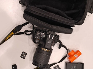Nikon D5300 + AF-S DX 18-140 mm VR
