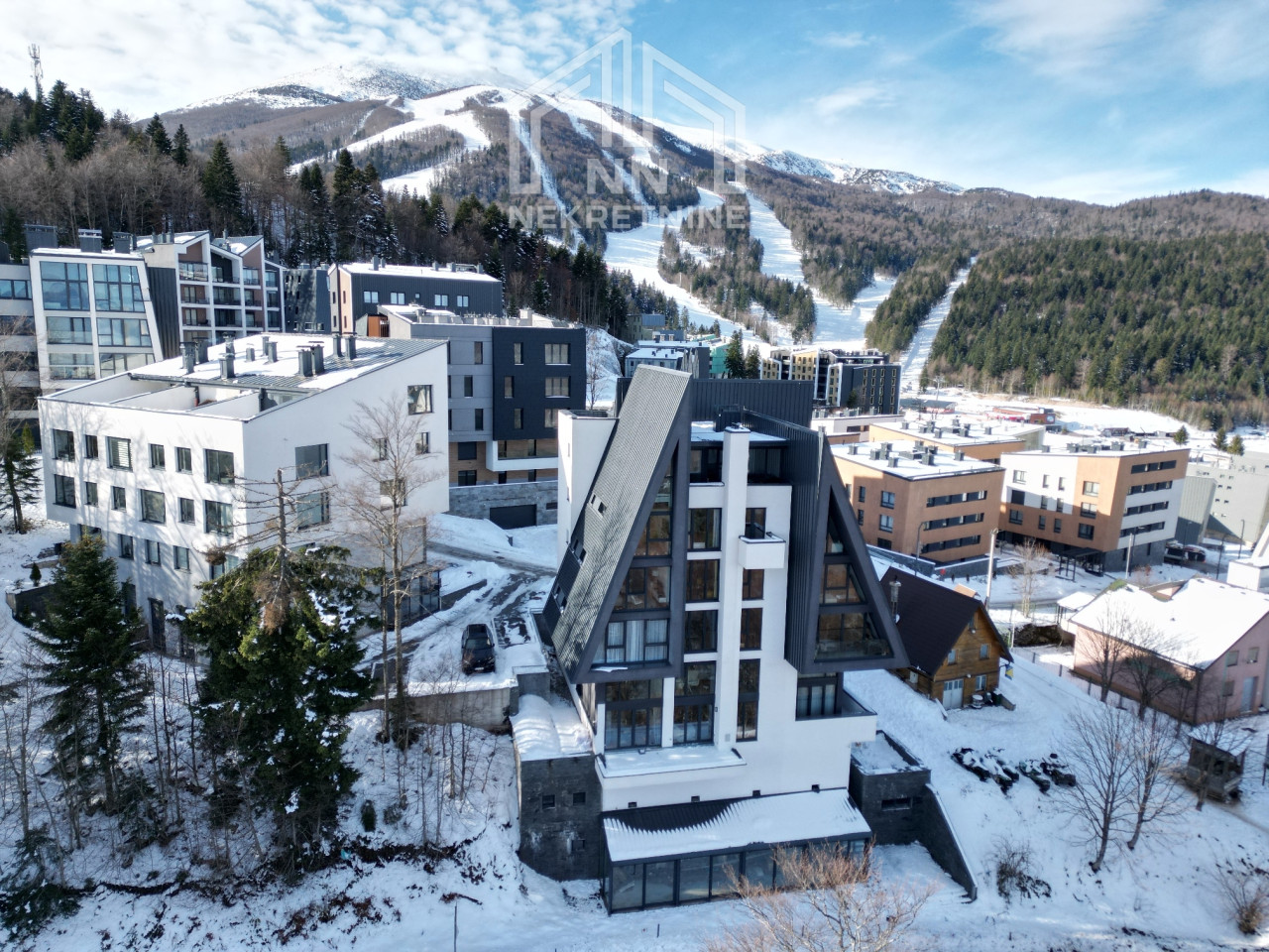 NN Nekretnine : Poslovni prostor 101m2 - Bjelašnica photo 4