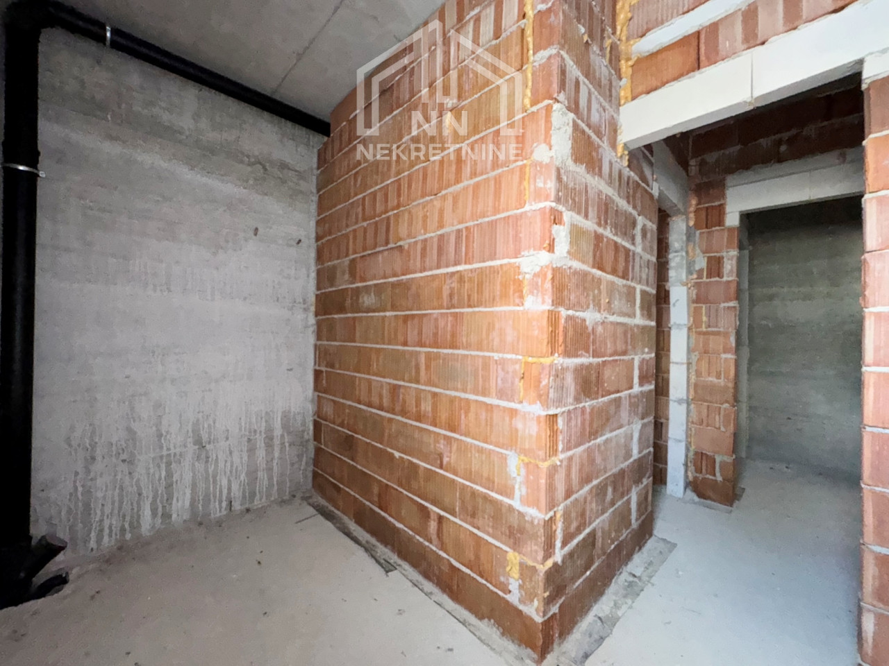 NN Nekretnine : Poslovni prostor 101m2 - Bjelašnica 10